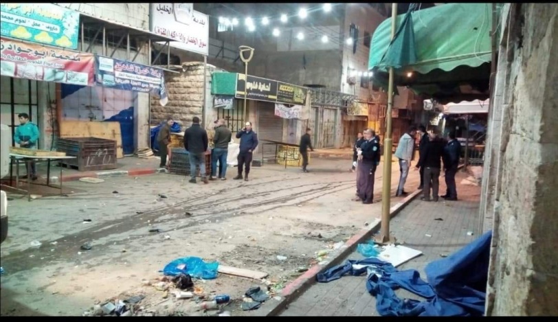 شرطة الخليل تطالب المواطنين بالتعاون معها لمواجهة كورونا 