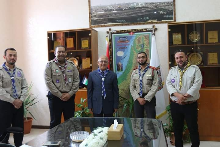 قيادة فريق الطوارئ والإغاثة الكشفي بمحافظة غزة يلتقي رئيس بلدية غزة
