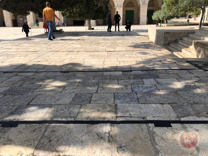 صور- مواصلة تعقيم وتنظيف ساحات الاقصى استعدادا لفتحه
