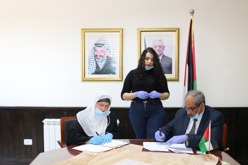 الأشغال توقع اتفاقية تقديم خدمات استشارية لطريق سطح مرحبا- كفر عقب- الرام