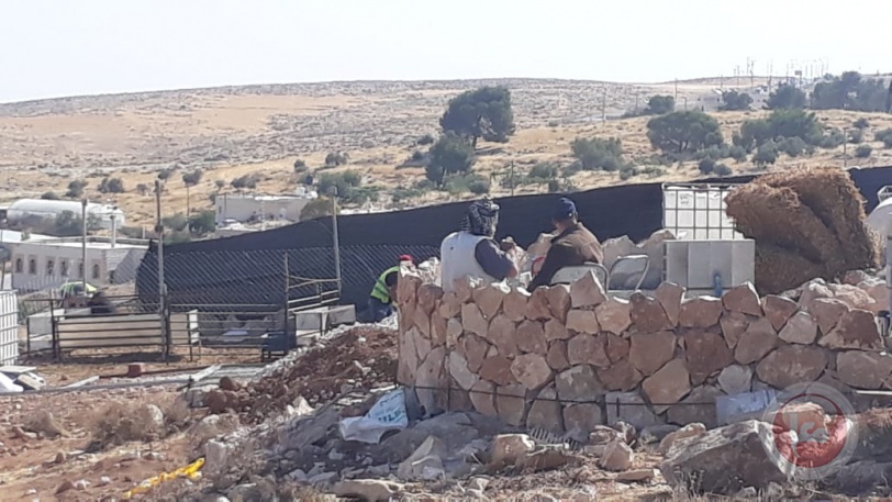 الاحتلال يهدم خيمتين جنوب الخليل (صور وفيديو)