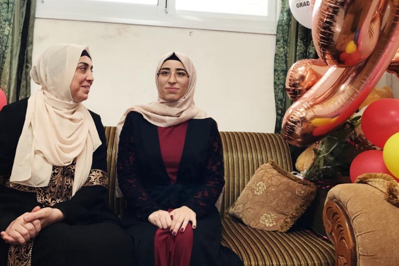 الأولى في القدس- سارة ادريس وضع الهدف والدراسة اليومية اساس التفوق