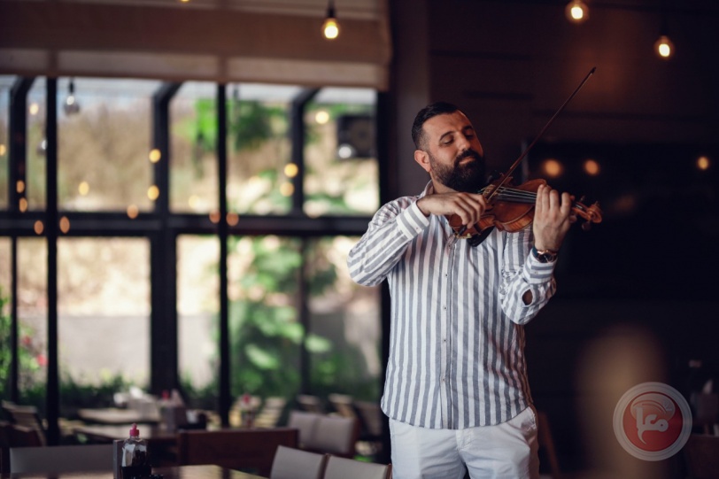 الفنان محمود رشدان يطلق أغنيته الجديدة "القهوة ناطرتك ..الصبح بكير"