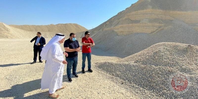 العمادي يؤكد استمرار الجهود القطرية للتوصل لتهدئة