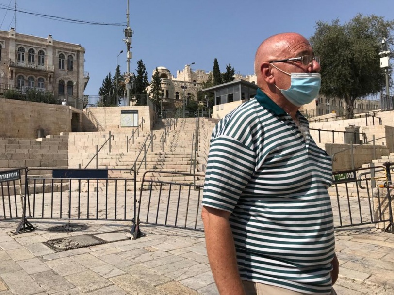 صور- الاغلاق العام يدخل حيز التنفيذ في القدس للحد من انتشار كورونا
