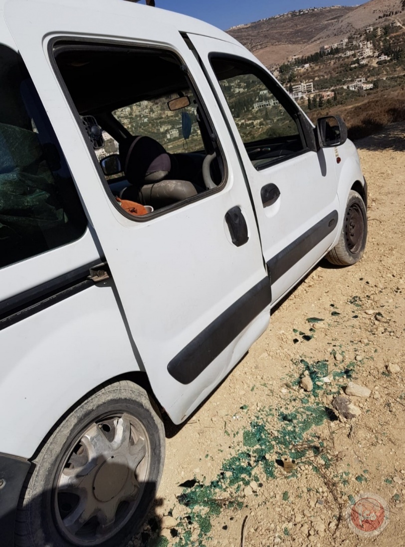 ٣ إصابات وتكسير سيارات المواطنين بهجوم للمستوطنين على بورين 