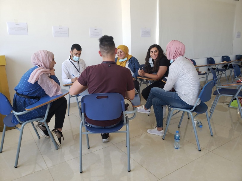 كلية دار الكلمة الجامعية تختتم ورشة شبابية حول التطوع المجتمعي