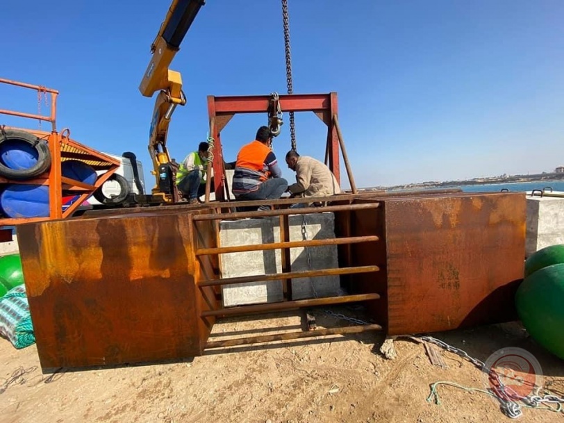 غزة: بدء مشروع تركيب اقفاص بحرية على مسافه 4 ميل بحري