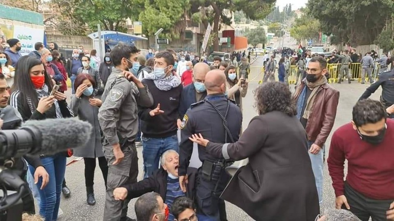 شاهد- الشرطة الاسرائيلية تعتدي وتعتقل متظاهرين ضد زيارة نتنياهو للناصرة