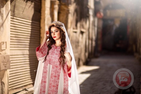 فنانة فلسطينية تذبح عجلا وتوزعه على الفقراء احتفالا بالانفصال عن زوجها