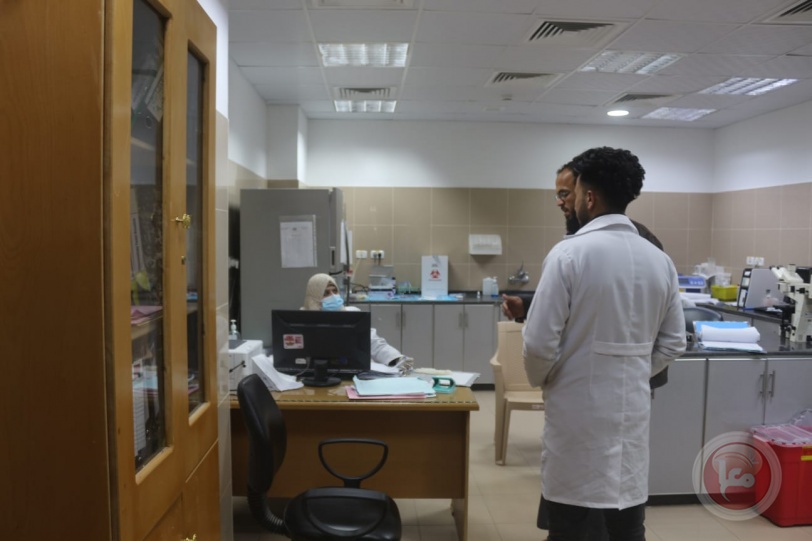 متطوعون يطلقون حملة "أصدقاء مجمع ناصر الطبي" لمساندة الطواقم الطبية