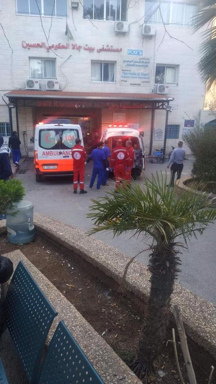 (شاهد) مصرع مواطنين وإصابة 4 بحادث سير شرق الخليل