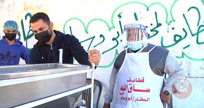 الكورونا لم توقف بائع القطايف "ساق الله"عن العمل 
