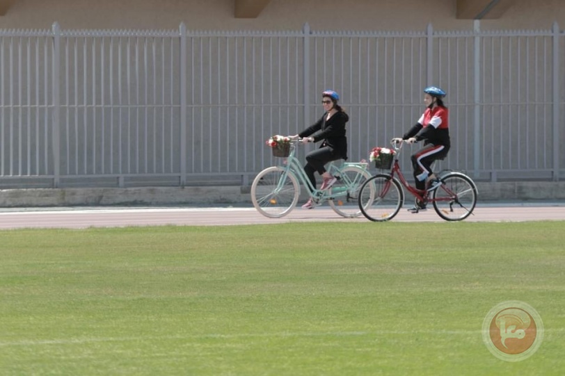 "تنفسن بعمق" يتيح للفتيات بغزة ركوب الدرجات الهوائية
