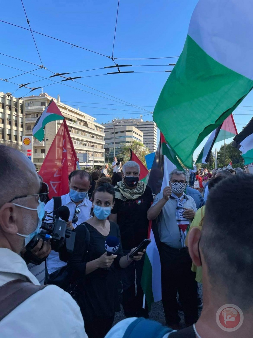 مظاهرة امام السفارة الاسرائيلية في أثينا احتجاجا على العدوان الإسرائيلي في غزة