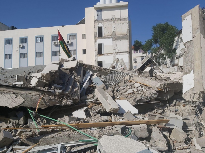 طائرات الاحتلال تدمر مقري وزارتي العمل والتنمية الاجتماعية بغزة