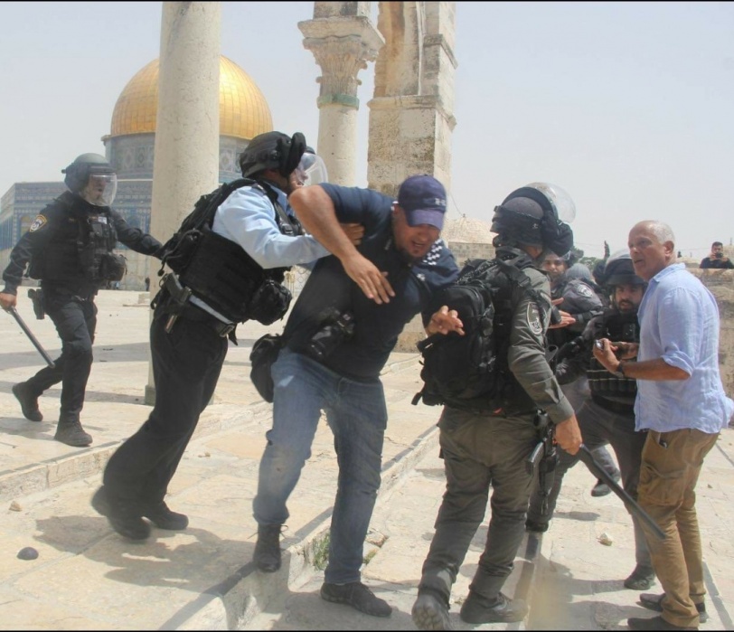 نقابة الصحفيين تشيد بالطواقم وتحذر من جرائم الاحتلال
