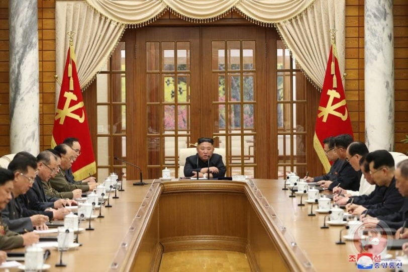 أول ظهور علني لزعيم كوريا الشمالية منذ شهر... صور