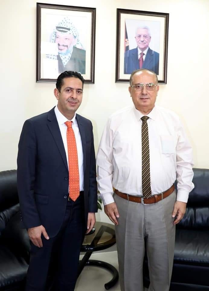 أبو مويس يطّلع على أوضاع جامعة فلسطين الأهلية ويؤكد دعم "التعليم العالي" للبحث العلمي