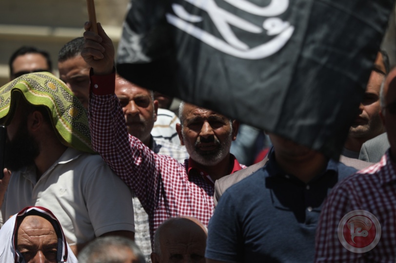 حزب التحرير ينظم اعتصامين في الخليل ورام الله رفضا لقتل نزار بنات