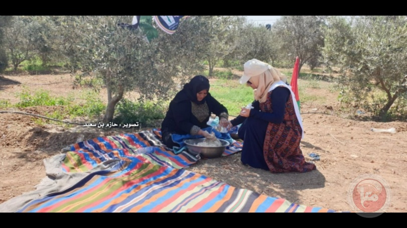 دائرة شؤون اللاجئين واللجنة الشعبية بالمغازي تنظم يوما تراثيا بعنوان "مسير العودة ملح الأرض والوطن" 