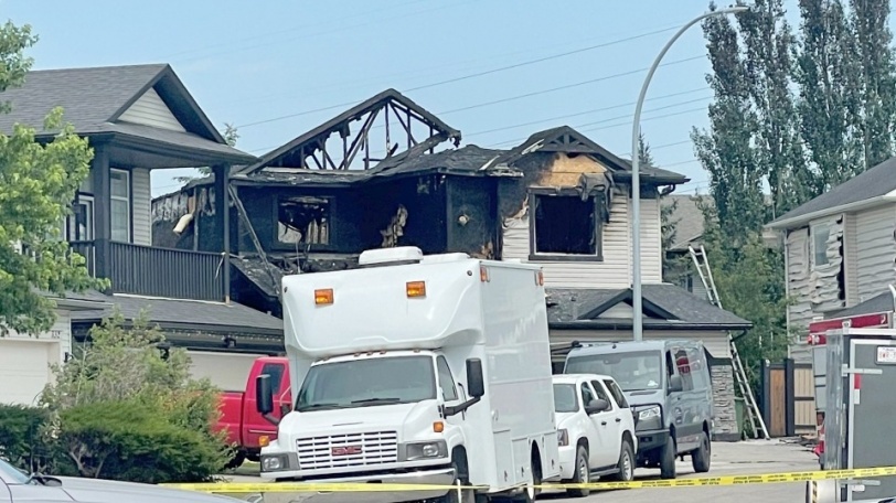 كندا- مصرع 7 من عائلتين مسلمتين جراء حريق (صور)