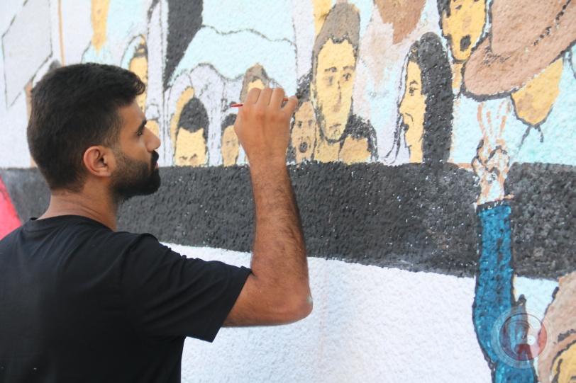 غزة.. "الشباب والثقافة" تُطلق مشروع جداريات "سيف القدس" (صور)