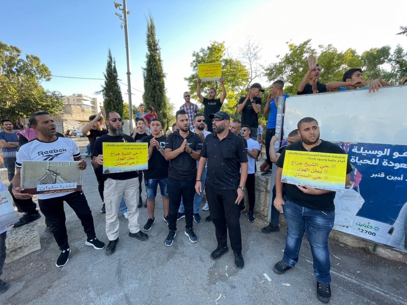 الاحتلال يقمع وقفة اسناد لأهالي حي الشيخ جراح وسلوان