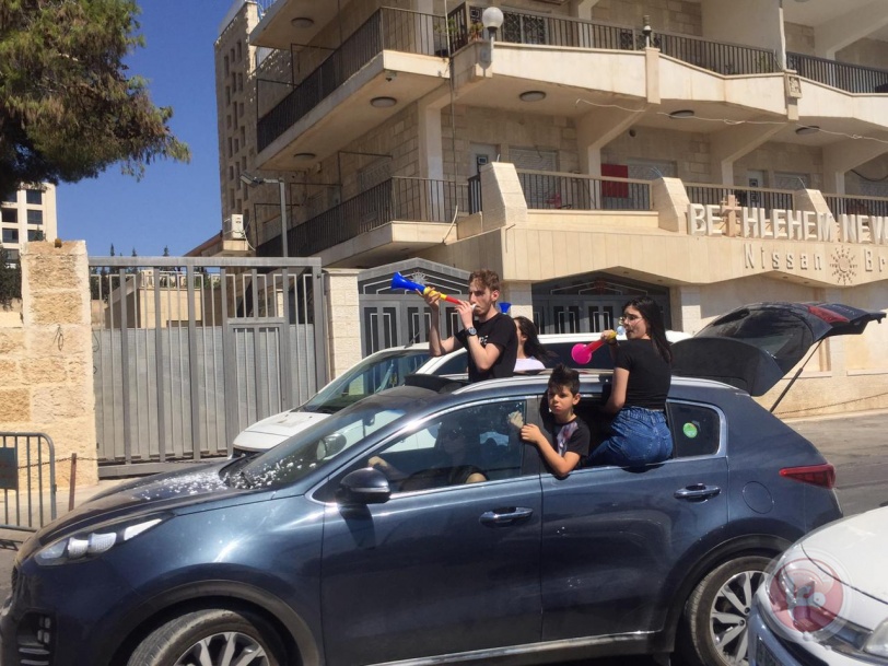 فيديو وصور- جانب من احتفال مدينة بيت لحم بنتائج التوجيهي