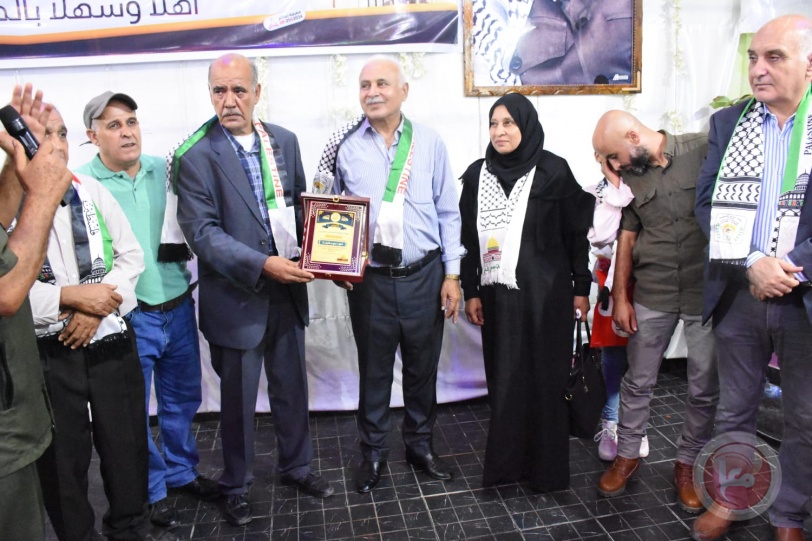 هيئة المتقاعدين العسكريين  بالوسطى تكرم أبناء المتقاعدين  المتفوقين في الثانوية العامة  