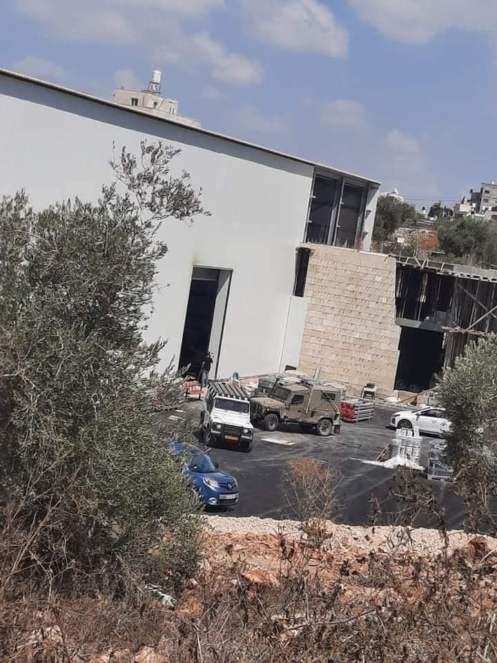 الاحتلال يسلم اخطار وقف عمل غرب سلفيت
