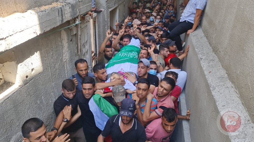 غزة- جماهير حاشدة تشيّع جثمان الشهيد أسامة ادعيح