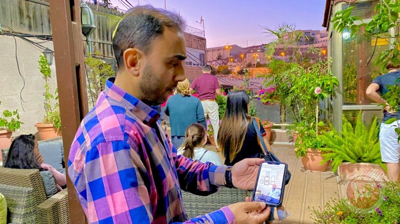 الحزن يخيم على منزل عائلة الشهيد الطبيب في القدس