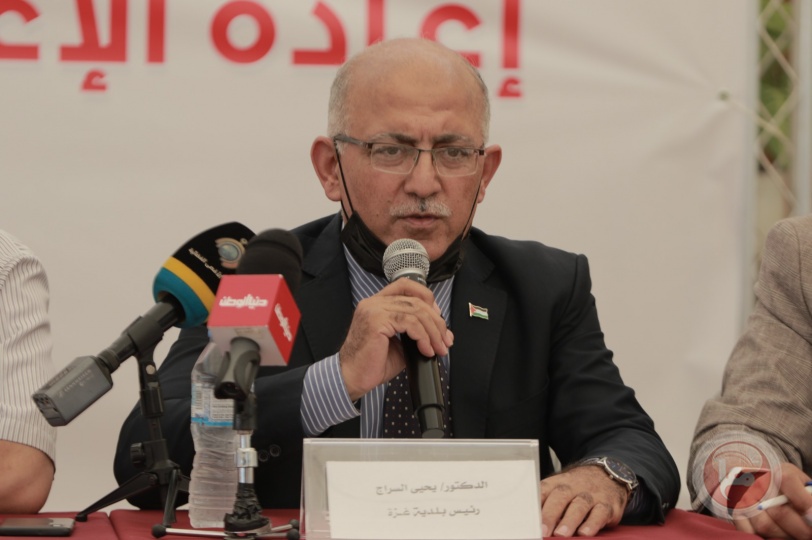 رئيس بلدية غزة يؤكد ضرورة تسريع عملية الإعمار قبل بدء موسم الشتاء