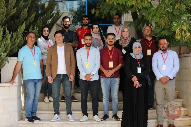 باص سفراء المساءلة المجتمعية الشباب في محافظتي بيت لحم والخليل يواصل نشاطاته