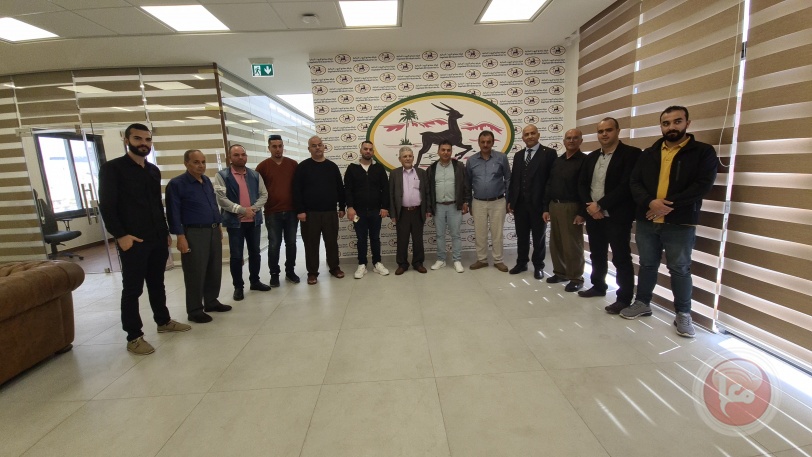 شركة الكردي تنظم زيارة لتجار الخليل الى شركة مصانع الزيوت النباتية في نابلس