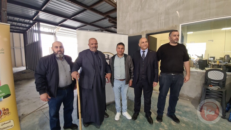 شركة الكردي تنظم زيارة لتجار الخليل الى شركة مصانع الزيوت النباتية في نابلس