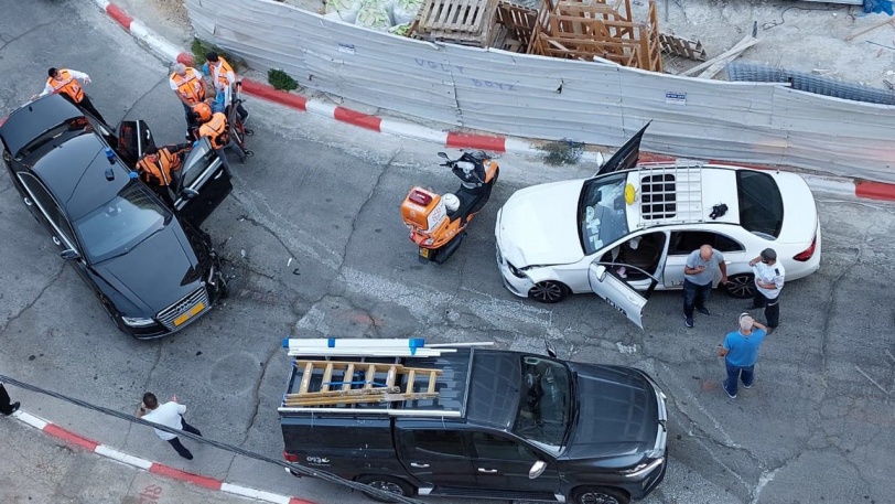 تعرض سيارة نتنياهو لحادث سير في القدس (صور) 