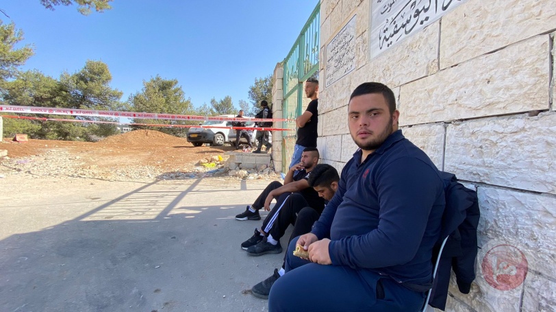"روحي فدا القبور"- أعمال التجريف تتواصل بمقبرة الشهداء والاهالي يرابطون (فيديو)
