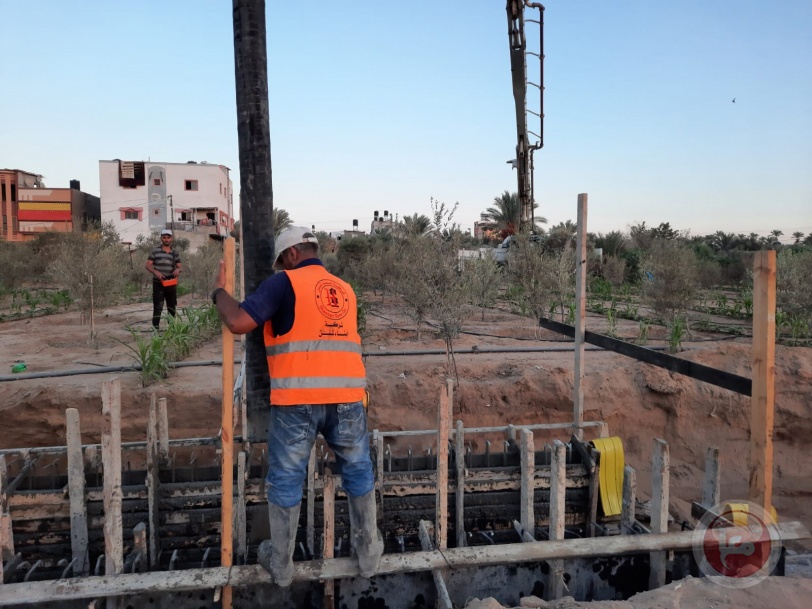 الانتهاء من تنفيذ مشروع انشاء نظام لتصريف مياه الامطار في منطقة أبو فطاير بدير البلح