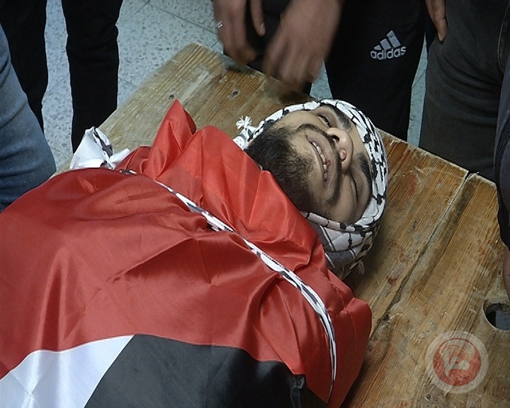 صور وفيديو- جماهير نابلس تشيّع جثمان الشهيد بكير الحشاش