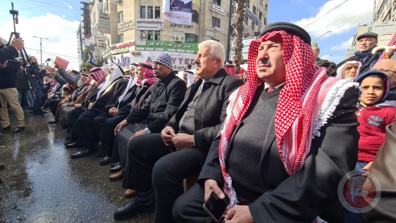 سابقة.. مئات النساء يشاركن حزب التحرير في اعتصام بالخليل