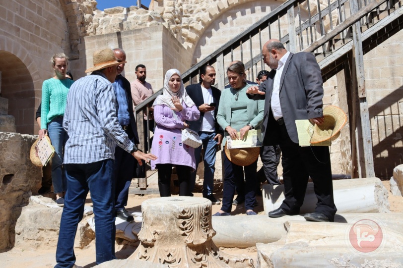غزة: السياحة تستقبل منسق الأمم المتحدة للشؤون الإنسانية بدير القديس هيلاريون