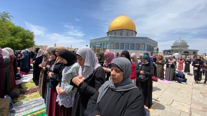 150 الف مصل يؤدون الجمعة الثالثة من رمضان في المسجد الاقصى