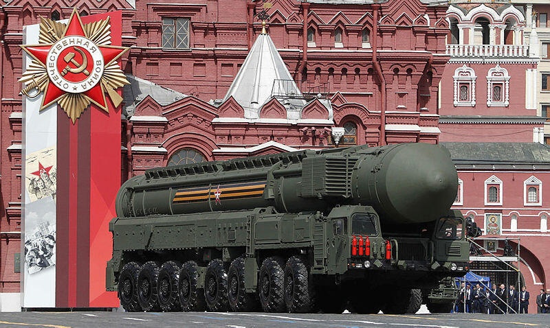 صور - بالصواريخ النووية وطائرة يوم القيامة .. هكذا سيحتفل بوتين بيوم النصر