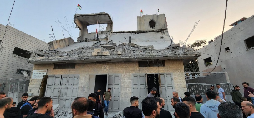 قوات الاحتلال تفجر منزل منفذ عملية تل ابيب ضياء حمارشة 