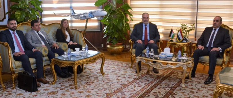  وزير النقل الفلسطيني ووزير الطيران المصري يبحثان سبل تعزيز التعاون 