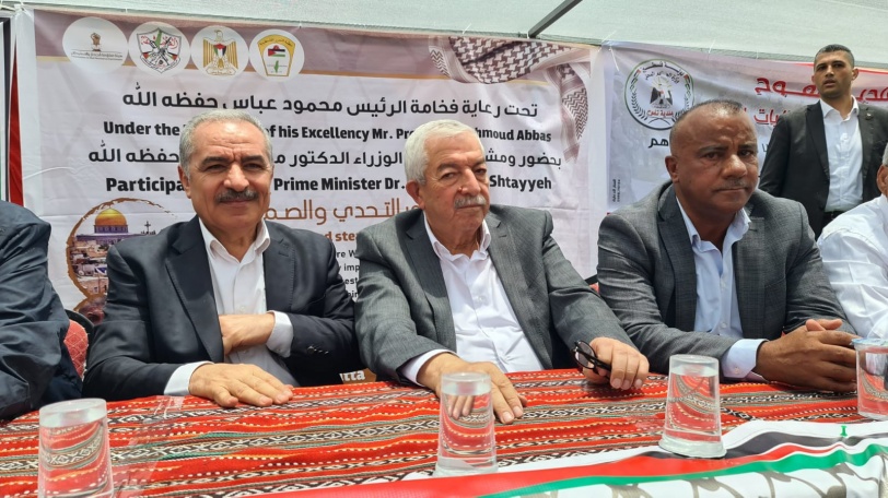 اشتية يفتتح مؤتمر التحدي والصمود في المجاز بمسافر يطا