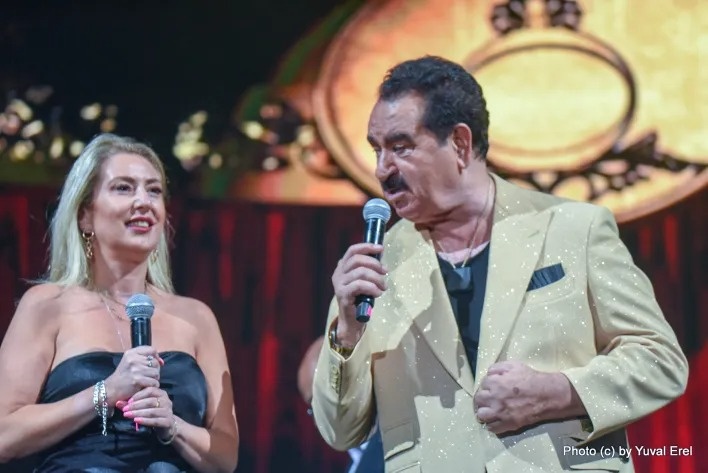 الفنان التركي "تاتليساس" يحيي حفلا غنائيا في إسرائيل (فيديو)