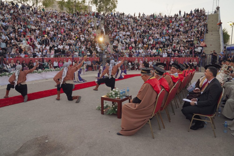 جامعة القدس تحتفل بتخريج الفوج الأول من دكتوراه الفقه وأصوله وكليات المهن الصحية والهندسة والعلوم والتكنولوجيا والصحة العامة والدراسات العليا